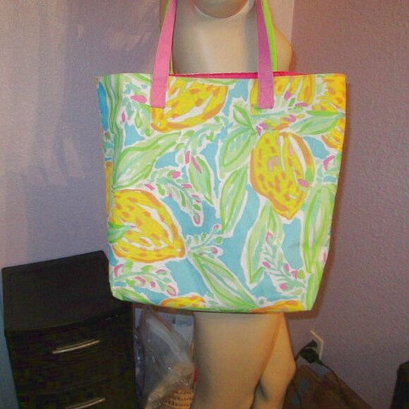 LILLY Pulitzer x ESTEE Lauder BEACH Tote BAG Tropical LEMONS Canvas SHOULDER - Picture 10 of 12